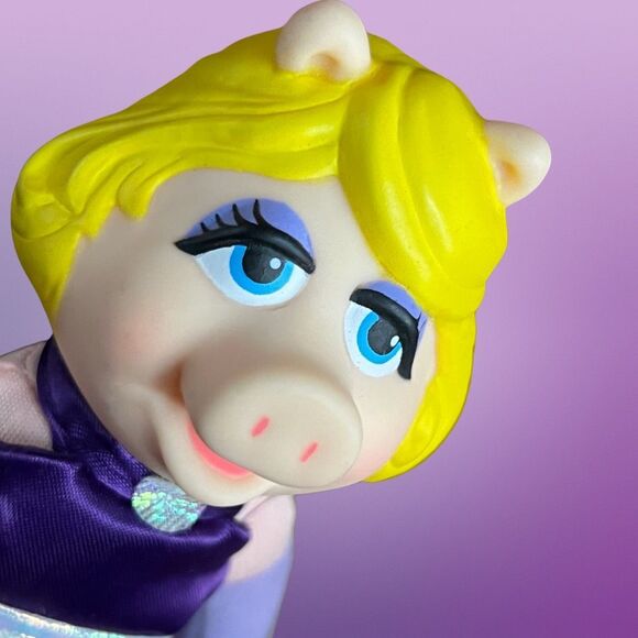 NWT Vintage 1991 MISS PIGGY Doll Purple Dress Soft Body Vinyl Head Jim Henson 7” - Picture 2 of 6
